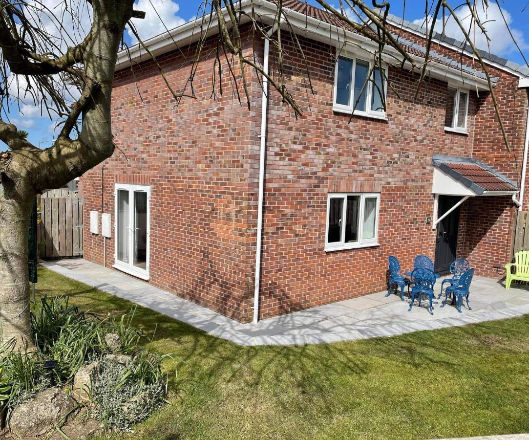 Sunny Corner, Padstow. Spacious 3 Bedrooms, 2.5 Bathrooms, Parking, Garden. Eksteriør bilde